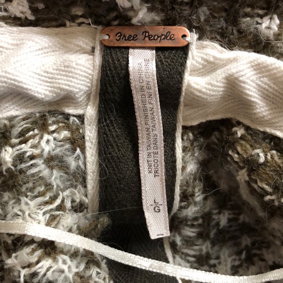 Free People *Ivory/Green Raggy Fairisle Boho Hooded Sweater - Picture 10 of 12